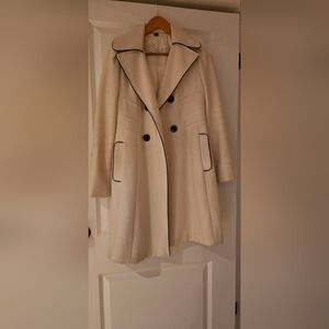 Guess trench coat size 8 55% wool